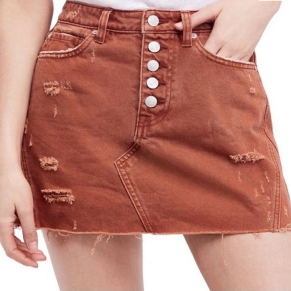 Free People Rust Distressed Y2K Boho Mini Denim Skirt Size 27 Western Concert